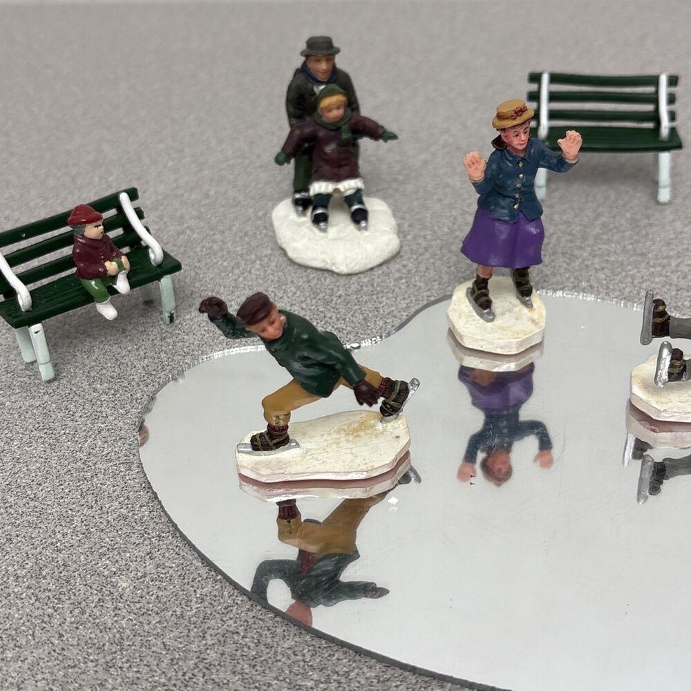 Vintage Christmas Village At The Pond Lot, 9 Pieces - Pond, Skaters, Benches - Picture 2 of 11